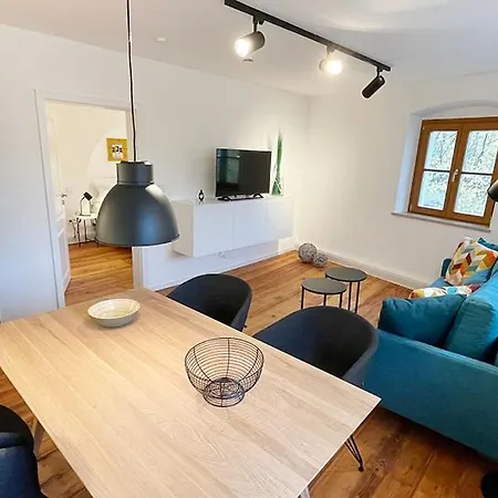 Wassergasse 11 * Регенсбург